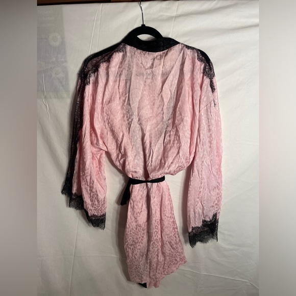 Victoria’s Secret Robe - Picture 3 of 4